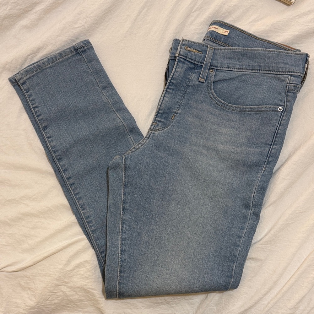 Women's Levi’s Skinny Jeans
